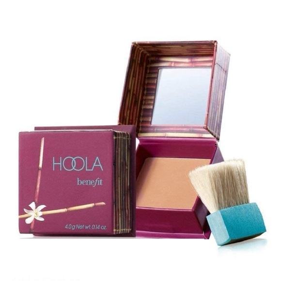 Hoola Matte Powder Bronzer By Benefit Cosmetics - Picture 2 of 3
